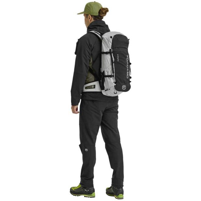 Ortovox Traverse Pure 30 trekking rucksack