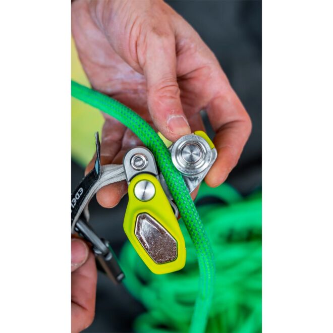 Edelrid Ohmega unterstützendes Bremsgerät