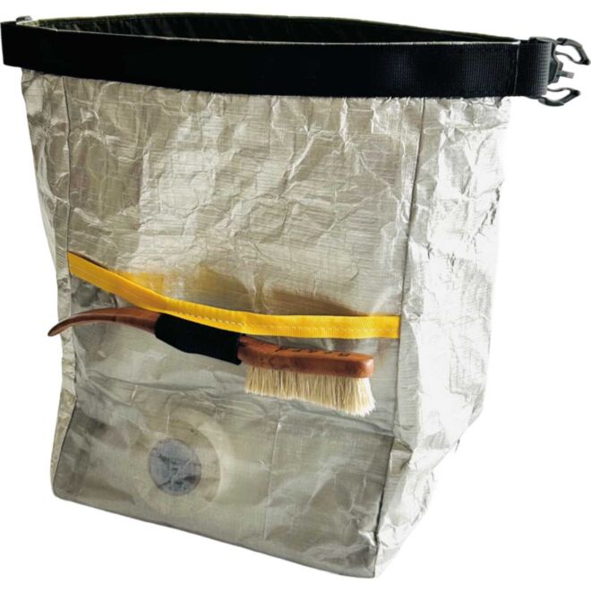 SKY Gravity Vibram Chalkbag boulder